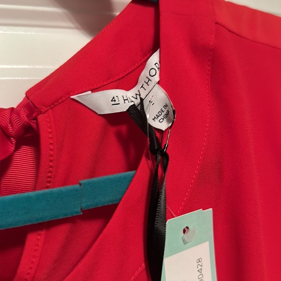 NWT - Picture 2 of 4